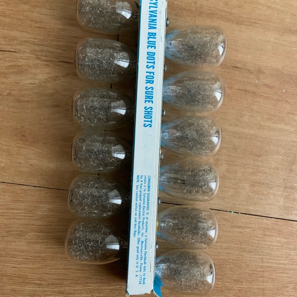 Vintage M3 flashbulbs & Microphone 🎤 for cameras - Picture 3 of 7